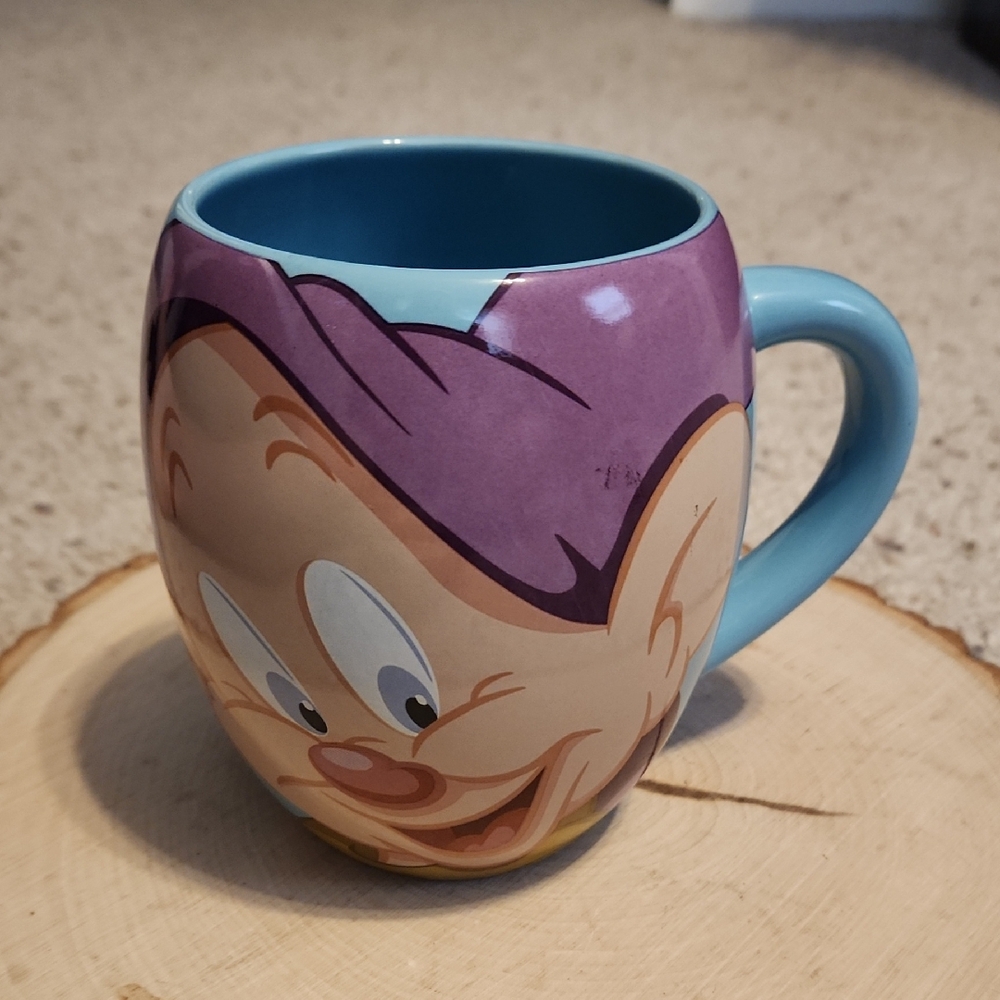 Disney Snow White Seven Dwarfs Dopey Design Mug